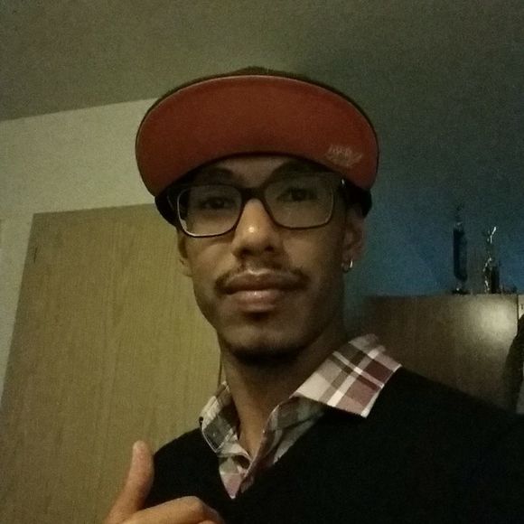 Meet your Posher, Sharodd - Picture 1 of 1